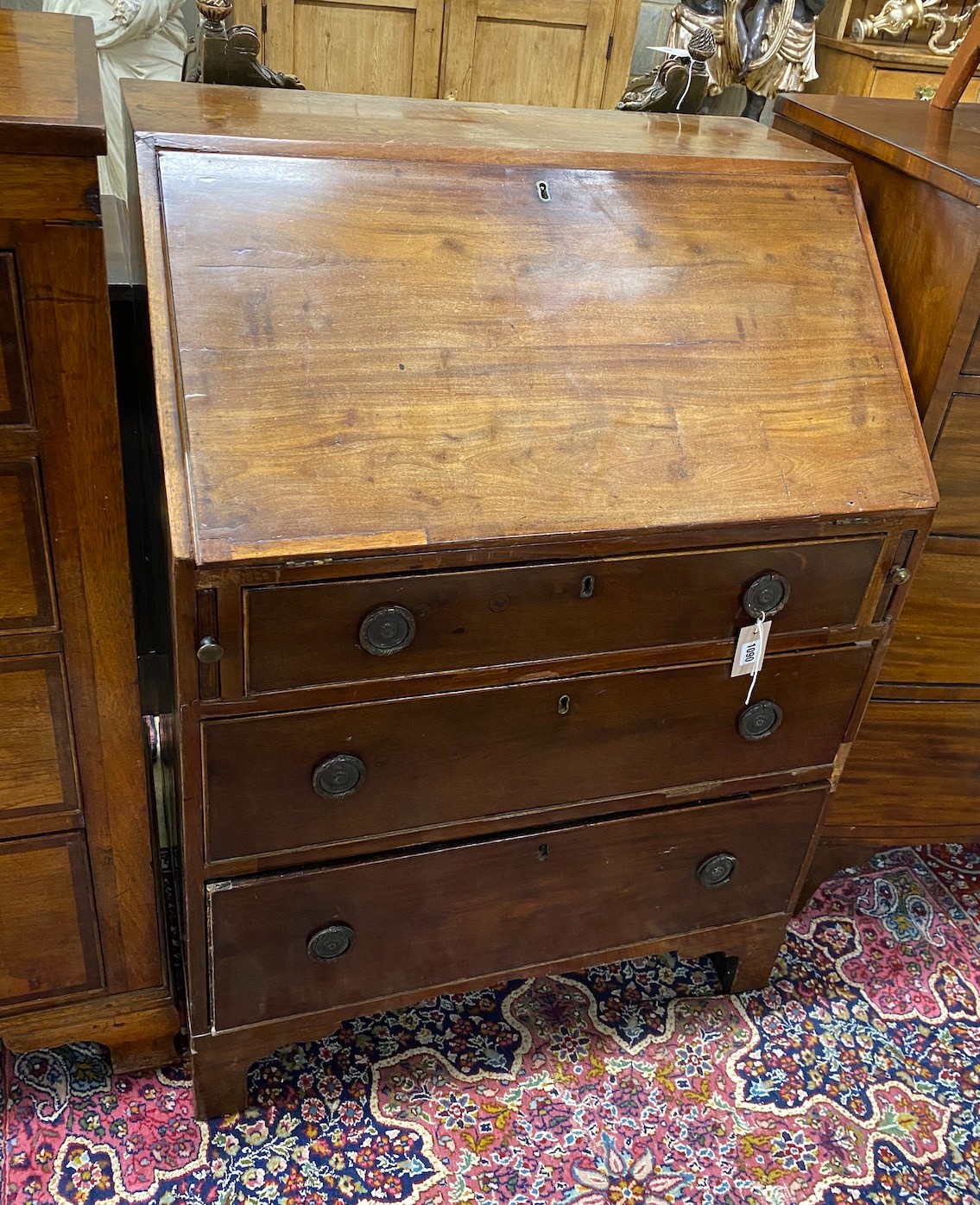 A small George III mahogany bureau, width 76cm, depth 55cm, height 104cm